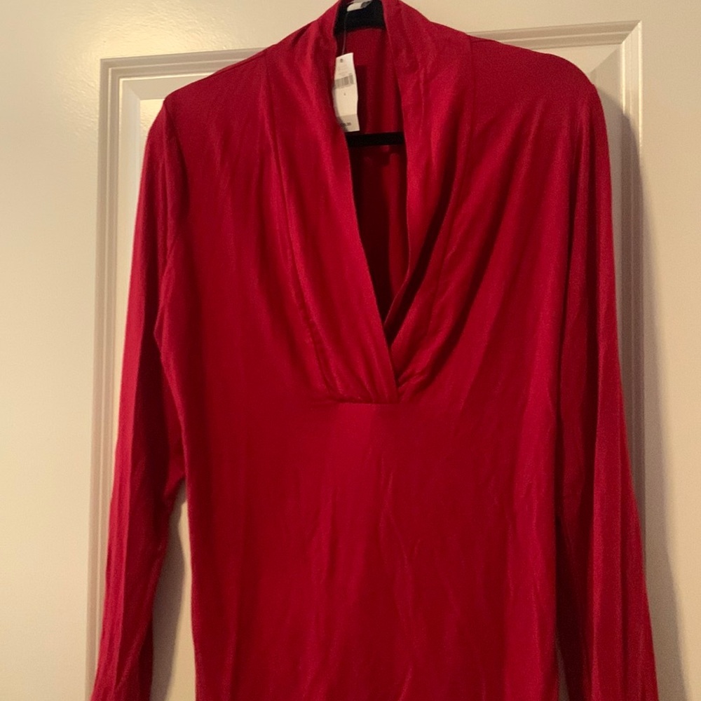 V-neck shirt